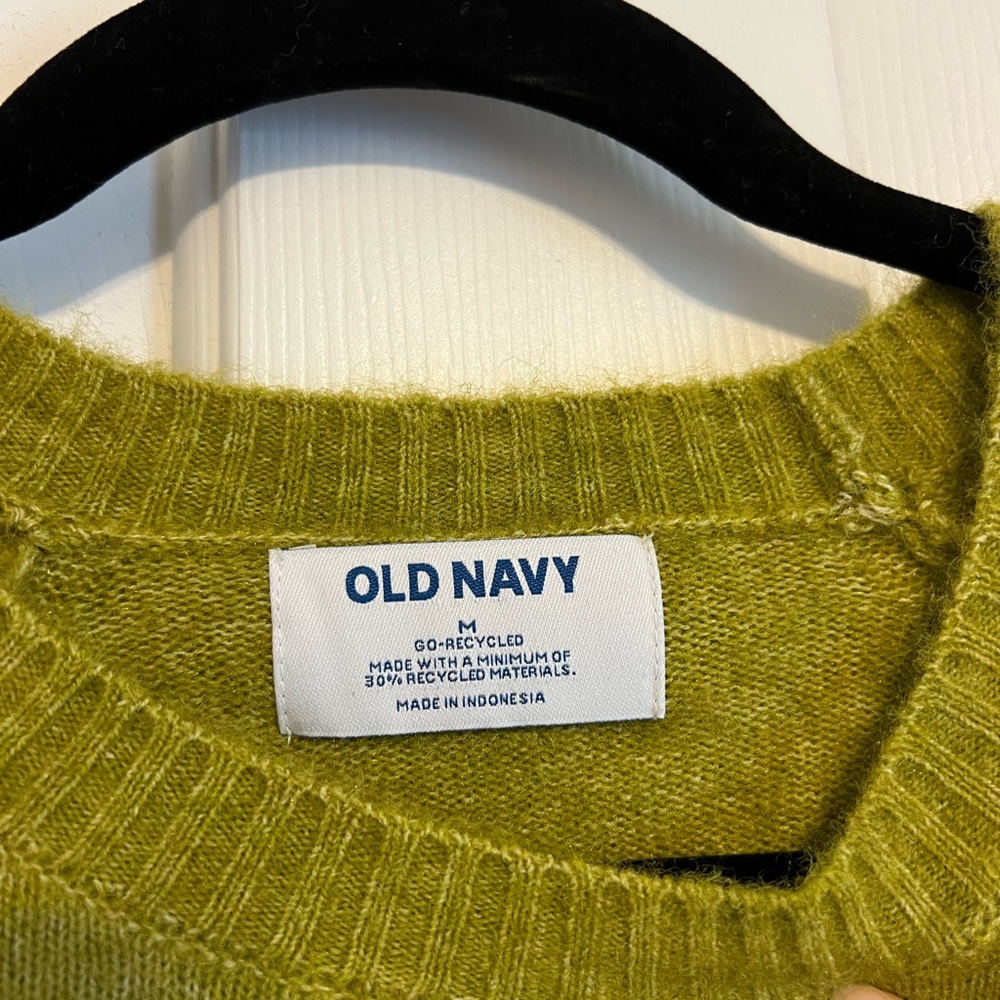 Old Navy Men's Crewneck Sweater in Olive - Picture 4 of 4